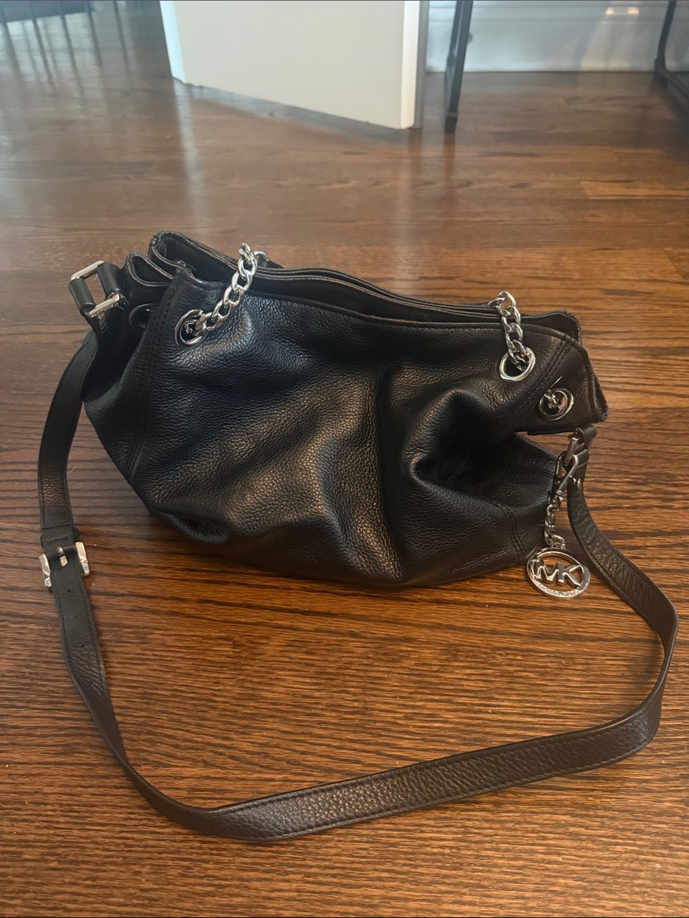 Michael Kors Jet Set Chain Black Pebbled Leather Shoulder Tote